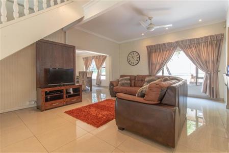False - House For Sale in Bryanston, Sandton, Gauteng - M120139