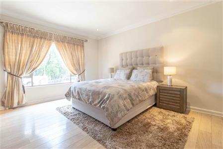 False - House For Sale in Bryanston, Sandton, Gauteng - M120139
