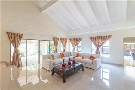 False - House For Sale in Bryanston, Sandton, Gauteng - M120139