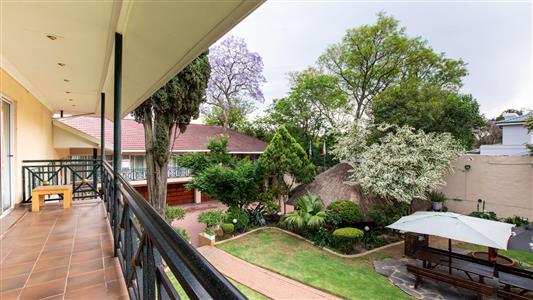 False - House For Sale in Parktown North, Johannesburg, Gauteng - M120311