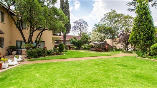 False - House For Sale in Parktown North, Johannesburg, Gauteng - M120311