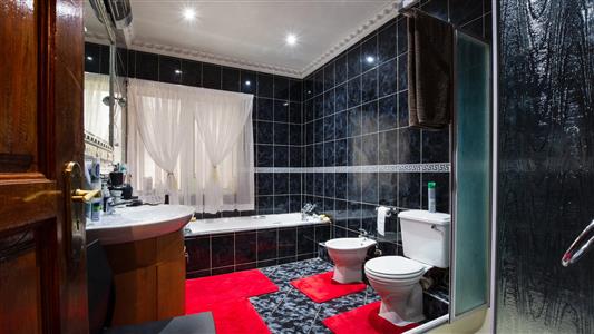False - House For Sale in Parktown North, Johannesburg, Gauteng - M120311