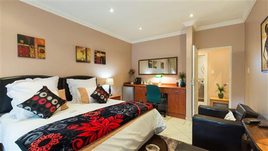 False - House For Sale in Parktown North, Johannesburg, Gauteng - M120311