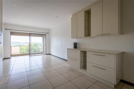 False - Apartment For Sale in Barbeque Downs, Midrand, Gauteng - M120336