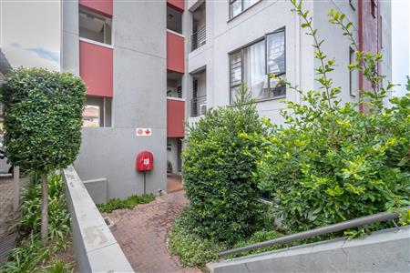 False - Apartment For Sale in Barbeque Downs, Midrand, Gauteng - M120336