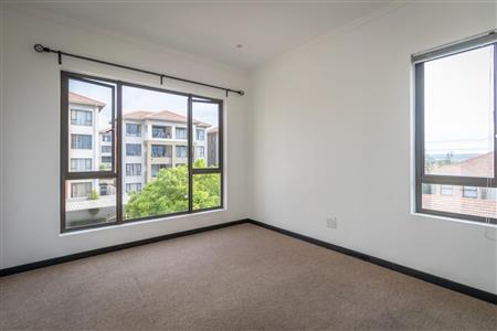 False - Apartment For Sale in Barbeque Downs, Midrand, Gauteng - M120336