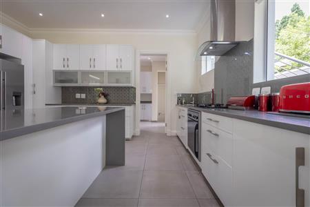 False - House For Sale in Bryanston, Sandton, Gauteng - M120360