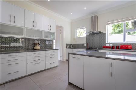 False - House For Sale in Bryanston, Sandton, Gauteng - M120360