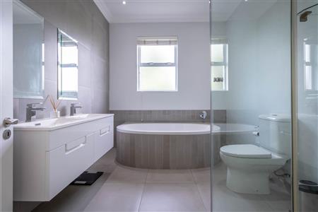 False - House For Sale in Bryanston, Sandton, Gauteng - M120360