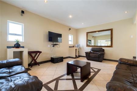 False - House For Sale in Bettys Bay, Western Cape - M120373