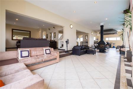 False - House For Sale in Bettys Bay, Western Cape - M120373