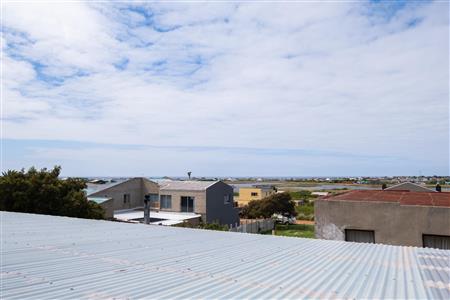 False - House For Sale in Bettys Bay, Western Cape - M120373