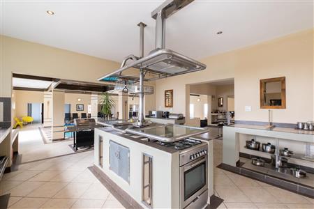 False - House For Sale in Bettys Bay, Western Cape - M120373