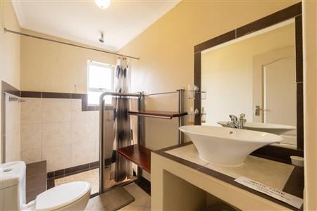 False - House For Sale in Bettys Bay, Western Cape - M120373