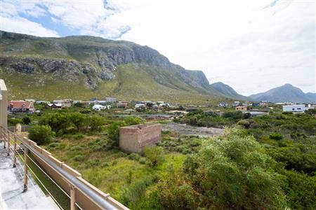 False - House For Sale in Bettys Bay, Western Cape - M120373
