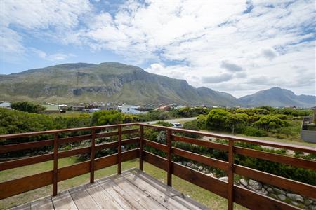 False - House For Sale in Bettys Bay, Western Cape - M120380