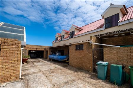 False - House For Sale in Bettys Bay, Western Cape - M120380
