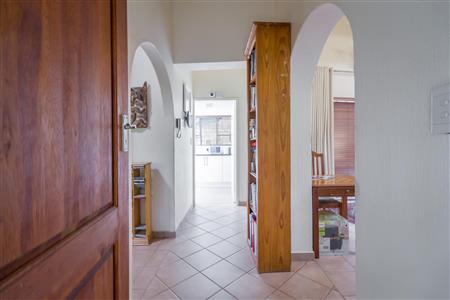 False - House Unavailable in Sunninghill, Sandton, Gauteng - M120438