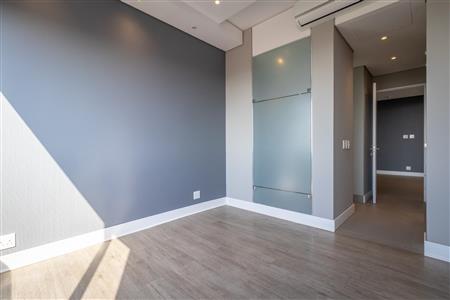False - Apartment For Sale in Rosebank, Johannesburg, Gauteng - M120490
