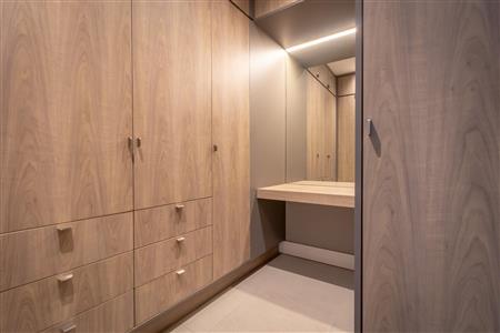 False - Apartment For Sale in Rosebank, Johannesburg, Gauteng - M120490