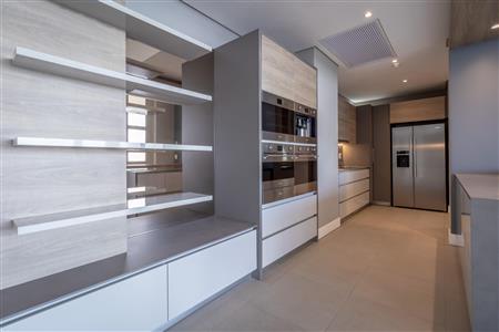 False - Apartment For Sale in Rosebank, Johannesburg, Gauteng - M120490