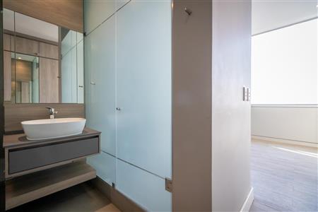 False - Apartment For Sale in Rosebank, Johannesburg, Gauteng - M120490