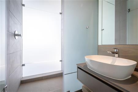 False - Apartment For Sale in Rosebank, Johannesburg, Gauteng - M120490