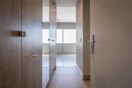 False - Apartment For Sale in Rosebank, Johannesburg, Gauteng - M120490