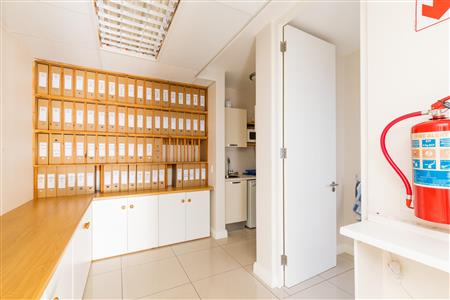 False - Office Unavailable in Plettenberg Bay Central, Plettenberg Bay, Western Cape - M120469
