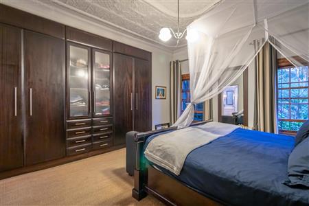 False - House For Sale in Parktown North, Johannesburg, Gauteng - M120538