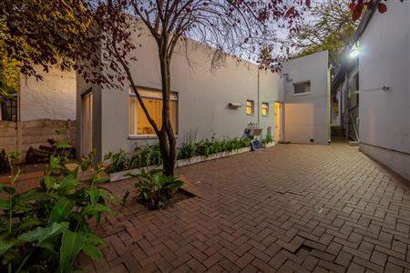 False - House For Sale in Parktown North, Johannesburg, Gauteng - M120538