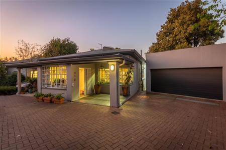 False - House For Sale in Parktown North, Johannesburg, Gauteng - M120538