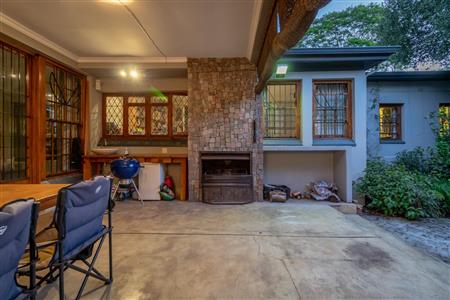 False - House For Sale in Parktown North, Johannesburg, Gauteng - M120538