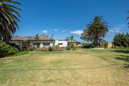 False - Commercial Property For Sale in Strand Central, Strand, Western Cape - M120569