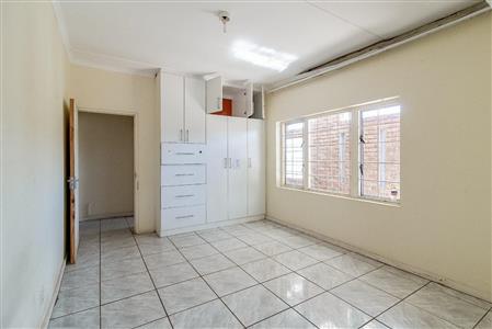 False - House For Sale in Amalinda, East London, Eastern Cape - M120625