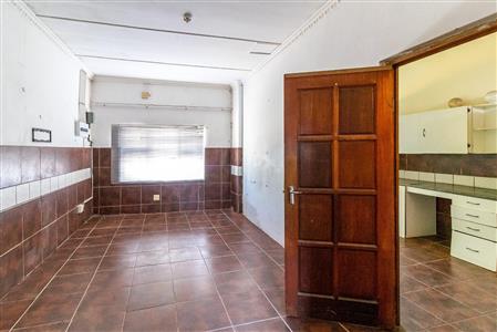 False - House For Sale in Amalinda, East London, Eastern Cape - M120625