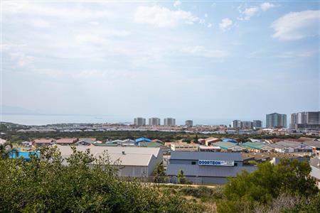 False - Vacant Land For Sale in Diaz Industria, Mossel Bay, Western Cape - M120684