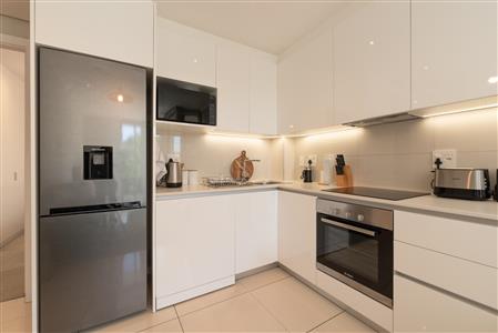 False - Apartment Unavailable in Kenilworth Upper, Cape Town, Western Cape - M120744