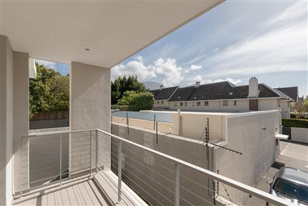 False - Apartment Unavailable in Kenilworth Upper, Cape Town, Western Cape - M120744