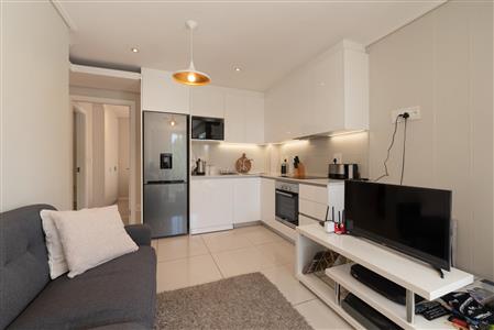 False - Apartment Unavailable in Kenilworth Upper, Cape Town, Western Cape - M120744