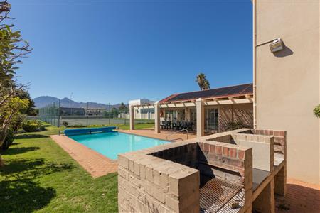False - Apartment For Sale in Cayman Beach, Gordons Bay, Western Cape - M120779
