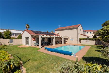 False - Apartment For Sale in Cayman Beach, Gordons Bay, Western Cape - M120779