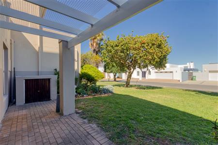 False - Apartment For Sale in Cayman Beach, Gordons Bay, Western Cape - M120779