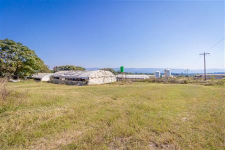 False - Farm for sale in Hekpoort, Krugersdorp - M120863