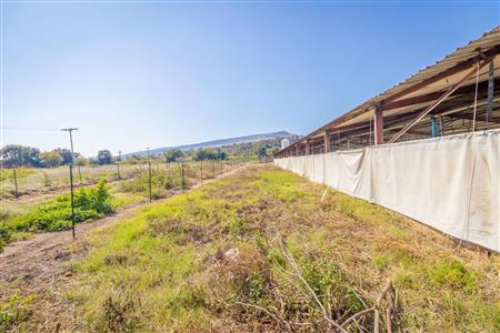 False - Farm for sale in Hekpoort, Krugersdorp - M120863