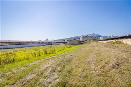 False - Farm for sale in Hekpoort, Krugersdorp - M120863