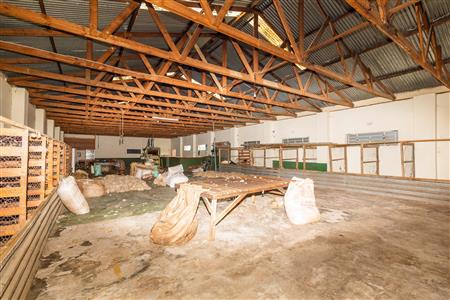 False - Warehouse For Sale in Riversdale, Western Cape - M120924