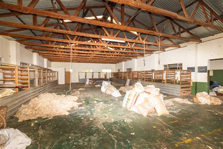 False - Warehouse For Sale in Riversdale, Western Cape - M120924