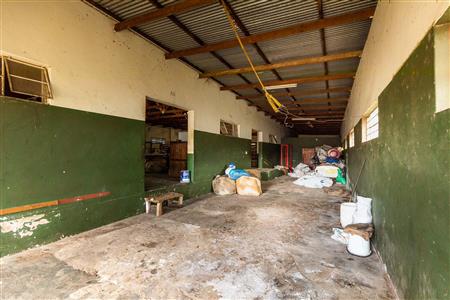 False - Warehouse For Sale in Riversdale, Western Cape - M120924