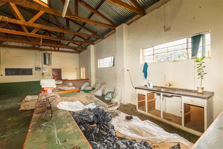 False - Warehouse For Sale in Riversdale, Western Cape - M120924